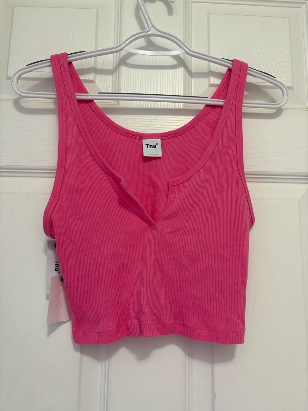 Aritzia Tna Henley Cosmo Pink Ribbed Crop Tank